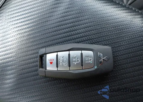 2023 Mitsubishi Outlander Sel 2.5 2Wd/Sel Black Edition 2Wd from USA, damaged, VIN JA4J3VA84PZ021608